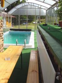 Chata Netolice - bazén a společenská místnost