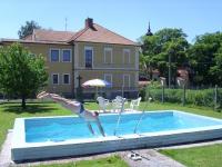 Chalupa s apartmány a bazénem, Sudoměřice u Bechyně