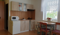 Apartmánový dům pro spřátelené rodiny, Zavadilka