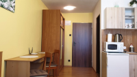 Apartmánový dům pro spřátelené rodiny, Zavadilka