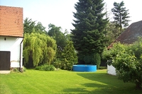 Vila Milevsko - zahrada s bazénem
