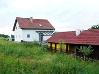 Chalupa Novohradské hory - pohled ze zadu